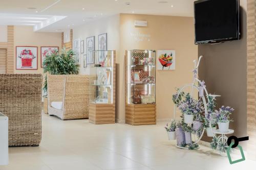 Μια τηλεόραση ή/και κέντρο ψυχαγωγίας στο HOTIDAY Room Collection - Marinetta