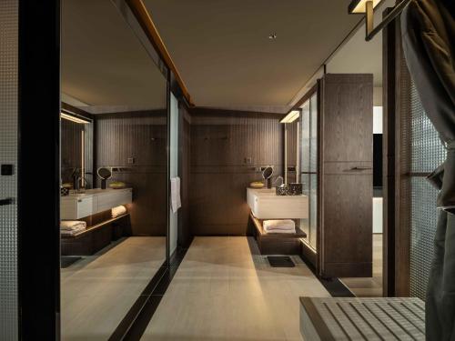 Ванна кімната в SAVHE Hotel Shenzhen Riverside Times - Free night snacks and afternoon tea