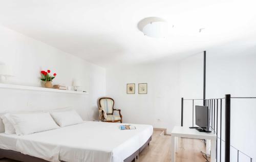 Mini apartment Cairoli 1 - Zeno 42