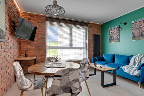 Hello Gdańsk Wałowa Apartment with Parking by Lion Apartments