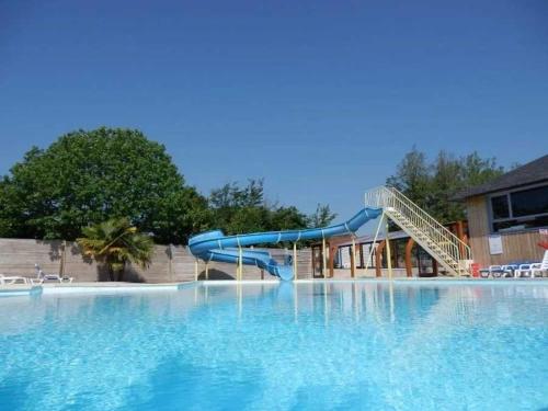 Πισίνα στο ή κοντά στο Camping 4 étoiles - Piscine - cca0chh