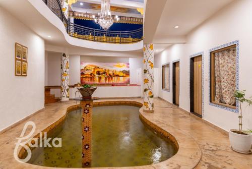 Fotografie z fotogalerie ubytování JAYDURG Asra Lake Heritage Hotel with rooftop and swimming pool v destinaci Udajpur