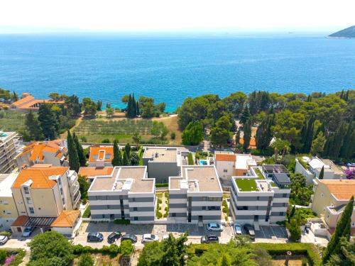 LUX Holiday Apartment on KASUNI Beach in Split