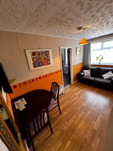 Postel nebo postele na pokoji v ubytování Beachside Bliss In Blackpool 1 Bed Apartment