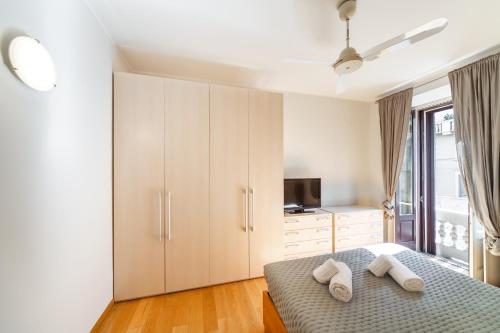 Youhosty - Arco della Pace Apartment