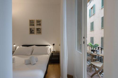 Ponte Vecchio Central Vintage Apartment