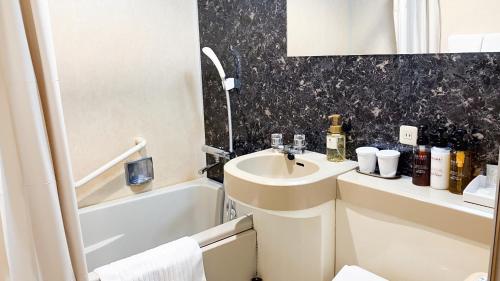 Koupelna v ubytování HOTEL LiVEMAX BUDGET Shinbashi