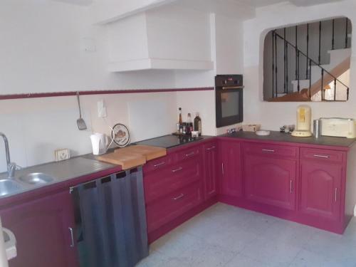 Una cocina o zona de cocina en Maison typique intra-muros