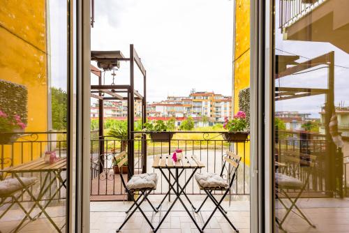 Domus Capodimonte flat by Napoliapartments