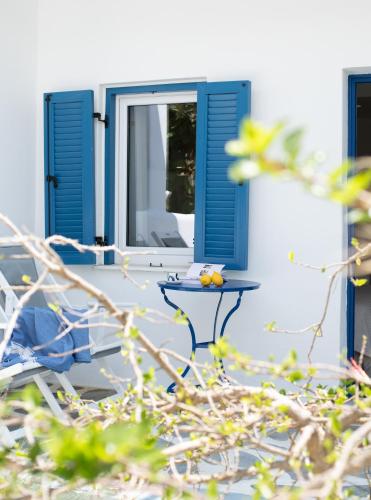 プラティス・ヤロスにあるAcrogiali Beachfront Hotel Mykonosのギャラリーの写真