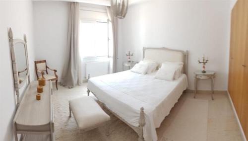 Grand, moderne et élégant Appartement 2 chambres à La Marsa Plage