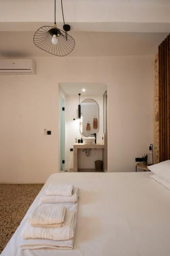 MV Living - Studio