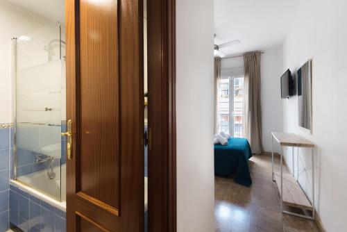 NEW CAPUCHINOS 2bed & 2bath Apartment with Parking