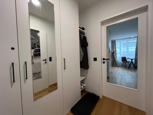 Kompaktes Zentrales Studio mit Parkplatz