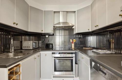 Photo de la galerie de l'établissement Le Saint-james - 108 Croisette by Halldis, à Cannes