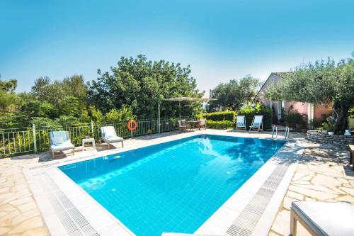 Villa Mistral Cottage by Villa Plus