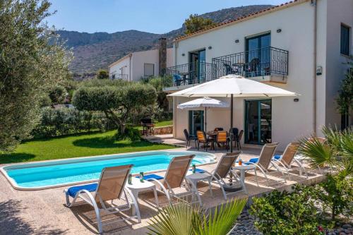 Villa Nefeli Green by Villa Plus