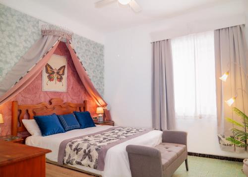 Voodi või voodid majutusasutuse CENTRO CASTILLO - Secret Stays Near Alicante - Heart of Santa Pola toas