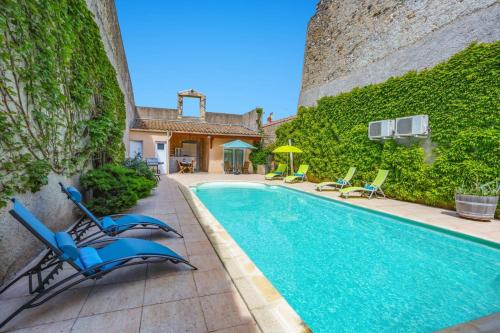 Villa de la Cloche by Villa Plus