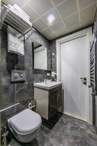Ένα μπάνιο στο Sisli Form Hotel