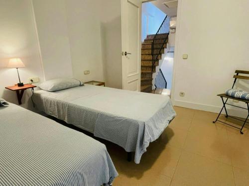Posteľ alebo postele v izbe v ubytovaní Perfect getaway house 50m from Tamariu Beach -TF