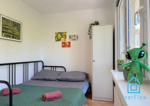 Green Room 2 minutes to City Center Gdynia & Seaside