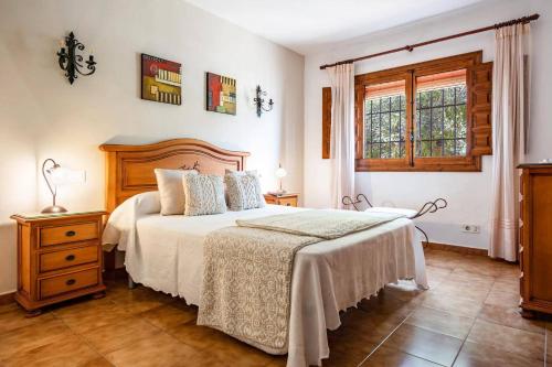 Villa Estiu by Villa Plus
