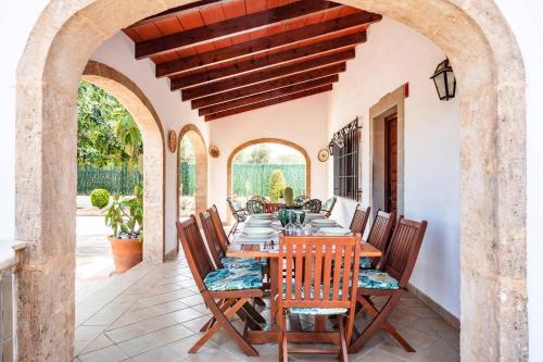 Villa Estiu by Villa Plus