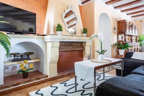 Villa Estiu by Villa Plus