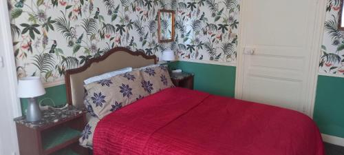Postel nebo postele na pokoji v ubytování 13 Bohemian Bienvenue B&B