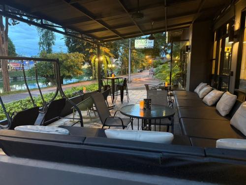 Ruang duduk di The Harmony Ville