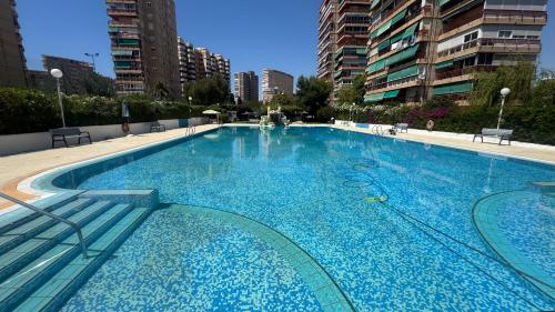 Apartamento con terraza, piscina y vistas en Cabo by Turihome