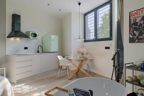 Romantic Apartment N2 Oceanografico Virkin Suites