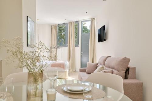 Romantic Apartment N3 Oceanografico Virkin Suites