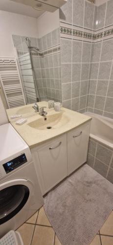 Koupelna v ubytování La belle Tessardaise, Draps Compris et PARKING GRATUIT