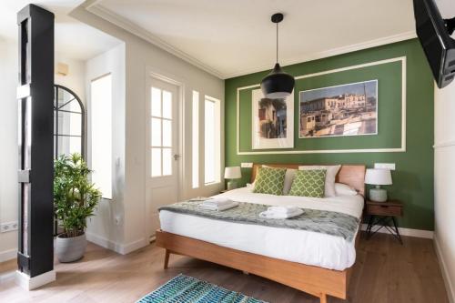 Sophisticated Refurbished - 2BD 2BTH-Malasaña