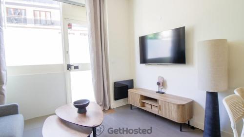 Paris Expo - Charming Apartment - GetHosted