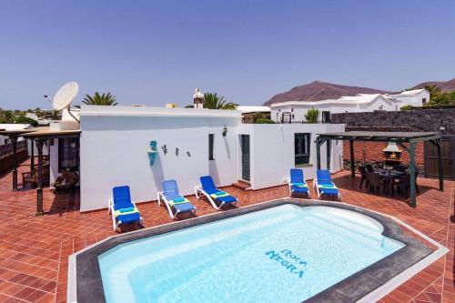 Villa Roca Negra by Villa Plus