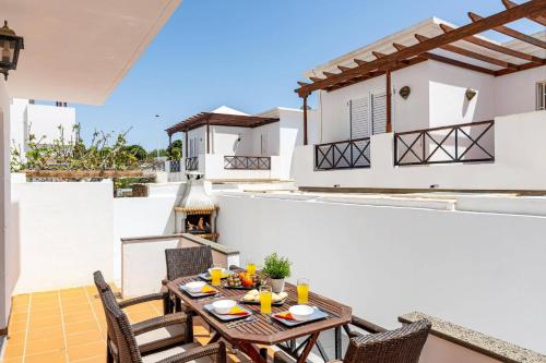 Villa Lotus by Villa Plus