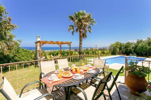 Villa Kastellaki by Villa Plus