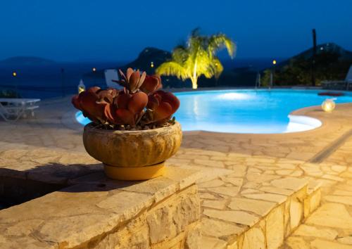 Piscina en o cerca de InstaView Tolo 2