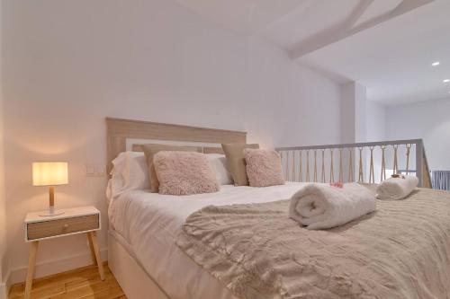 Romantic Suite Roig Arena N10 Virkin Suites