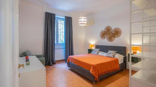 EasyTopStay - San Pietro Apartment with Courtyard