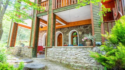 Gallery image of Abant Korudam bungalov butik otel in Abant