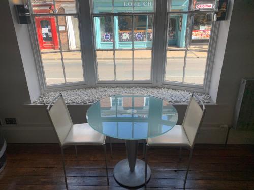 HelloYorkCentre - 1 FREE ON SITE PARKING SPACE - 60 SECOND WALK 2 MINSTER! photo 10
