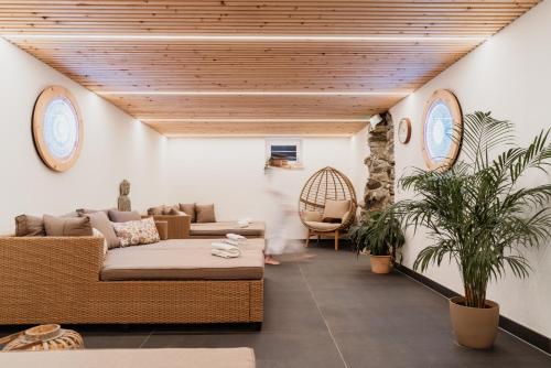 Posezení v ubytování Hotel-Gasthof Der Wiesengrund