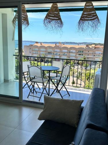 Balkón nebo terasa v ubytování Bleu Horizon, appartement vue mer