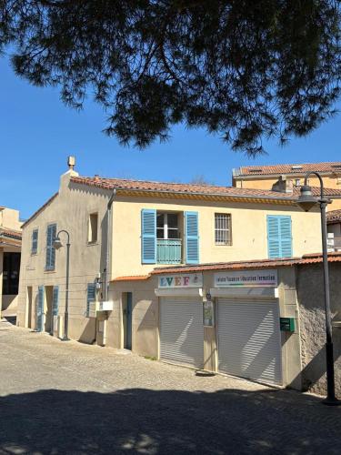 Augusta Résidence du Port - Magnifique - à 50 m du vieux Port et des animations