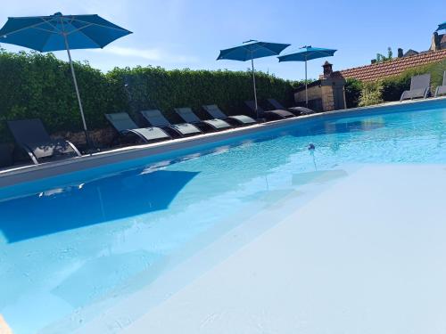 Le Clos de la Musardise - Gîtes de Charme avec Piscine Chauffée