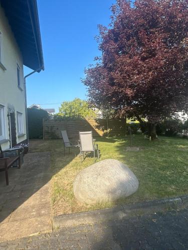 Κήπος έξω από το Apartment in Westerwald